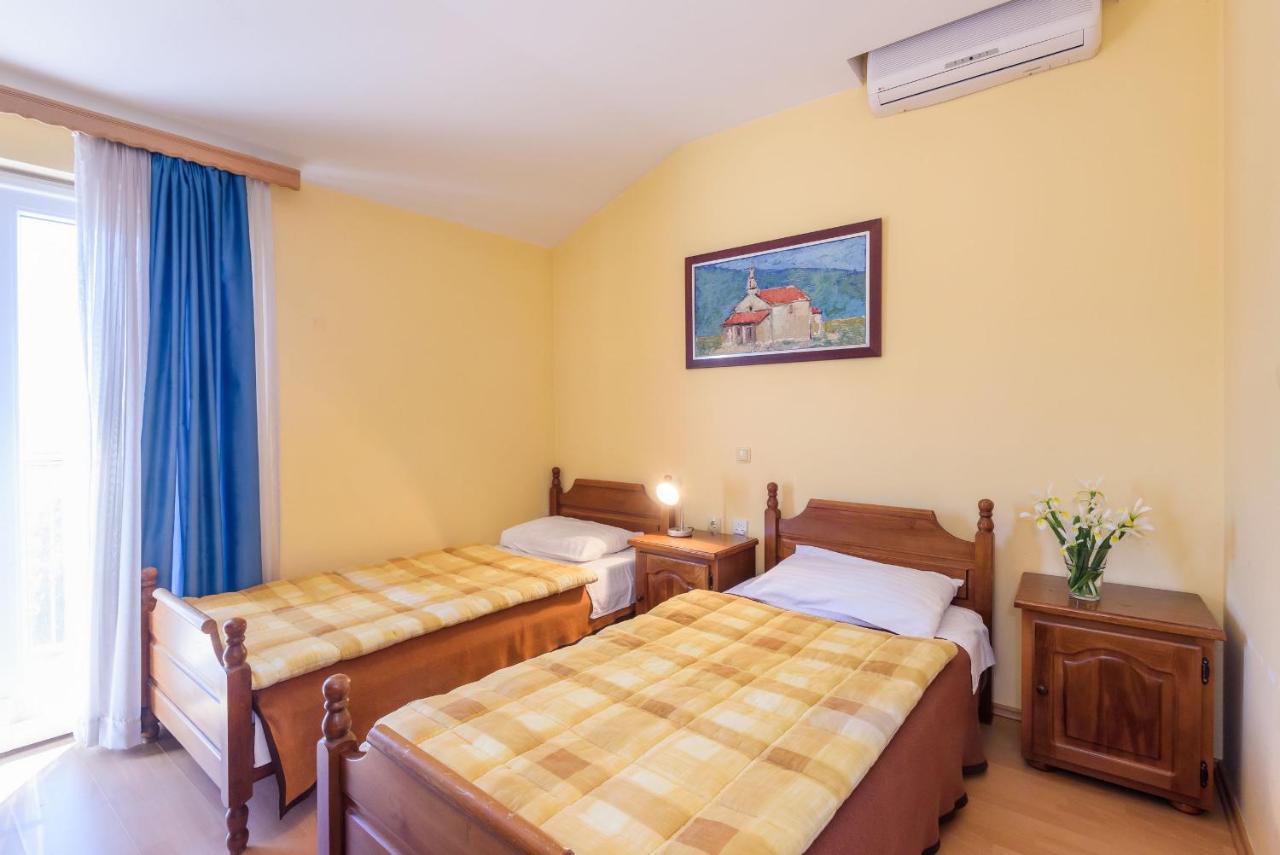 Djudja I Mate Bed & Breakfast Vid Exterior photo
